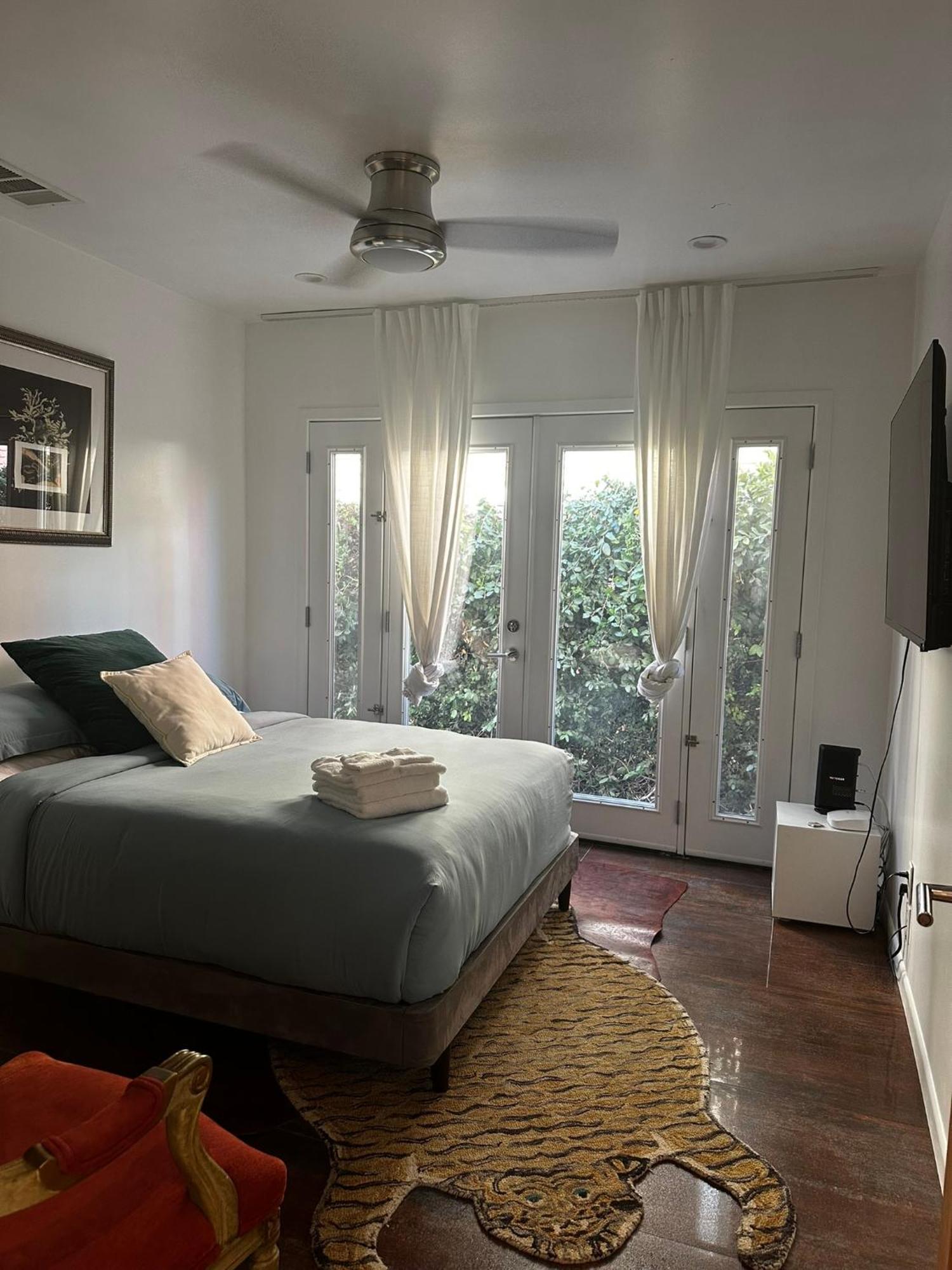Spacious Resort Getaway @ Echo Park Ranch - Luxury Indoor/ Outdoor Home Steps From Sunset Blvd, Echo Park Lake, Dodgers Stadium 로스앤젤레스 외부 사진